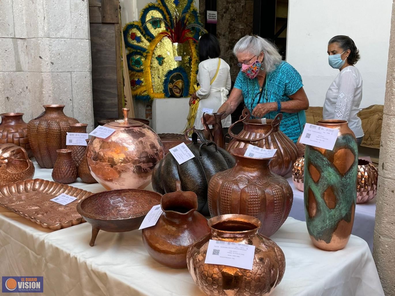 Con 4.2 mdp cierra la venta del Concurso Artesanal en Uruapan