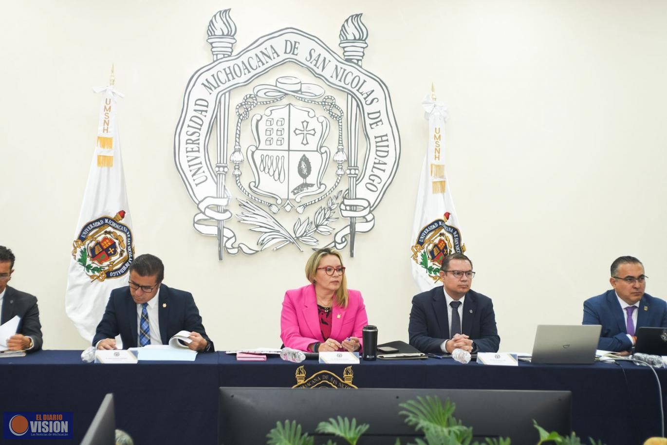 Yarabí Ávila hace justicia a docentes, iniciará proceso para que plazas interinas sean definitivas