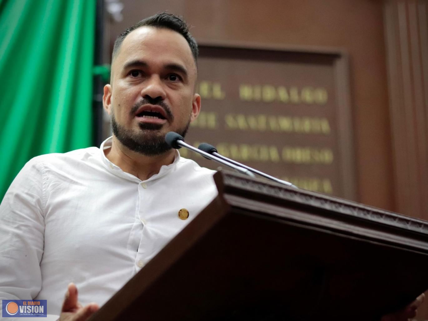 Exhorta Hugo Rangel garantizar acceso universal al agua potable en escuelas
