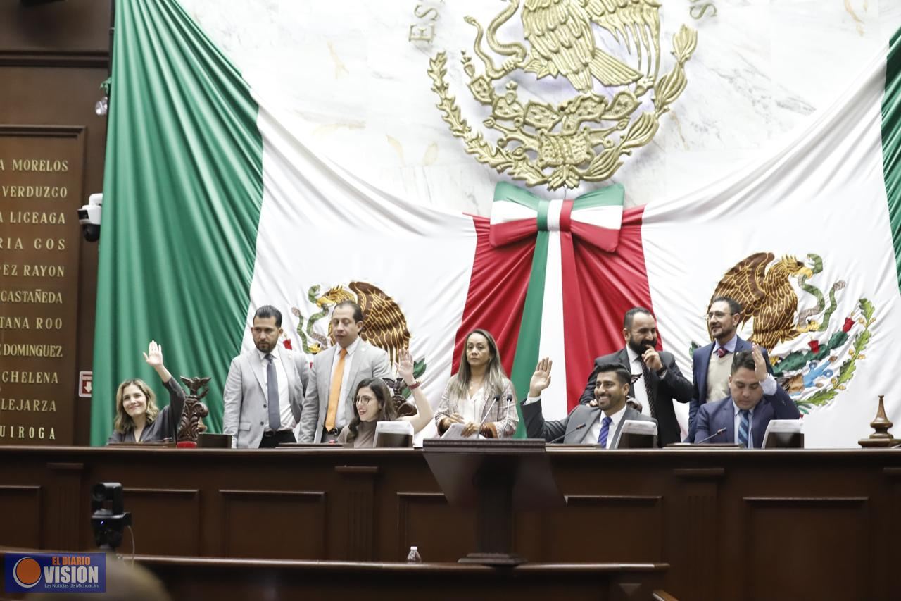 Presenta Poncho Chávez iniciativa para cámaras en equipo de policías municipales y estatales