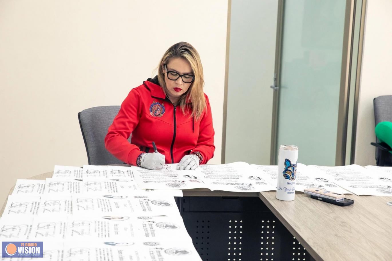 36 mil 780 títulos electrónicos tramitados en administraciòn de Yarabí Ávila; se agiliza proceso