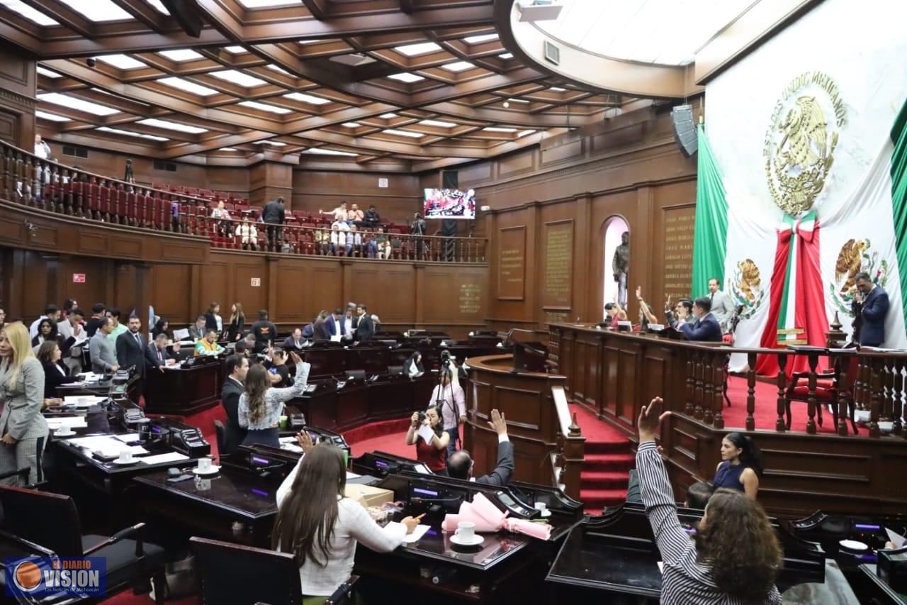 Designan a Felipe Orlando Aragón Andrade, como recipiendario de la Presea “Constitución de 1814”