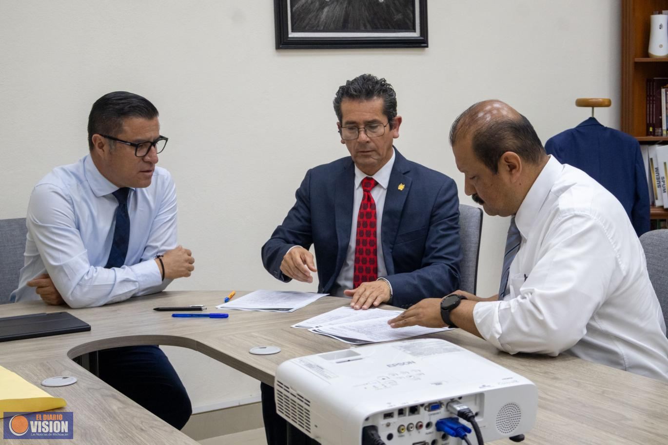 Administración de Yarabí Ávila cumple con docentes de la Facultad de Derecho 