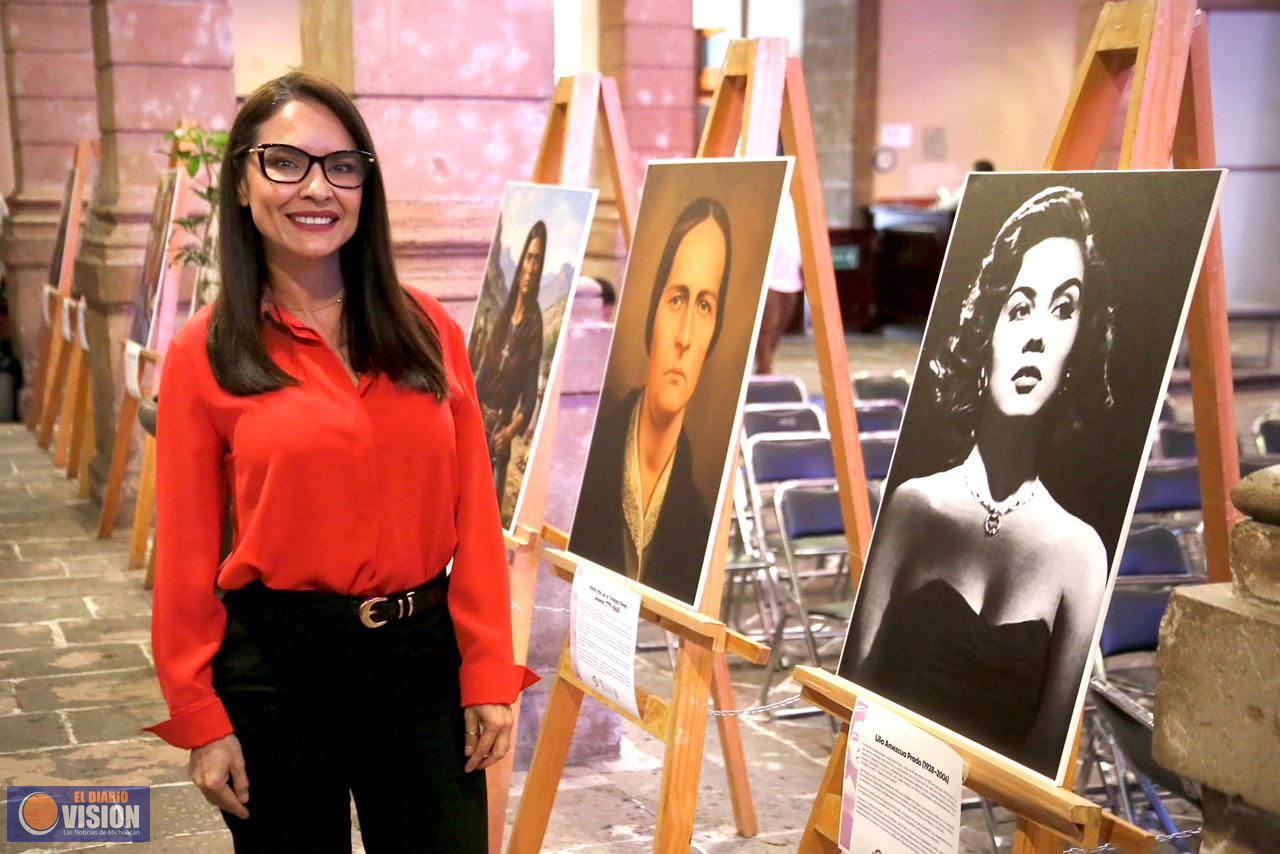 Inaugura Nalleli Pedraza exposición  en el Congreso para conmemorar a mujeres michoacanas