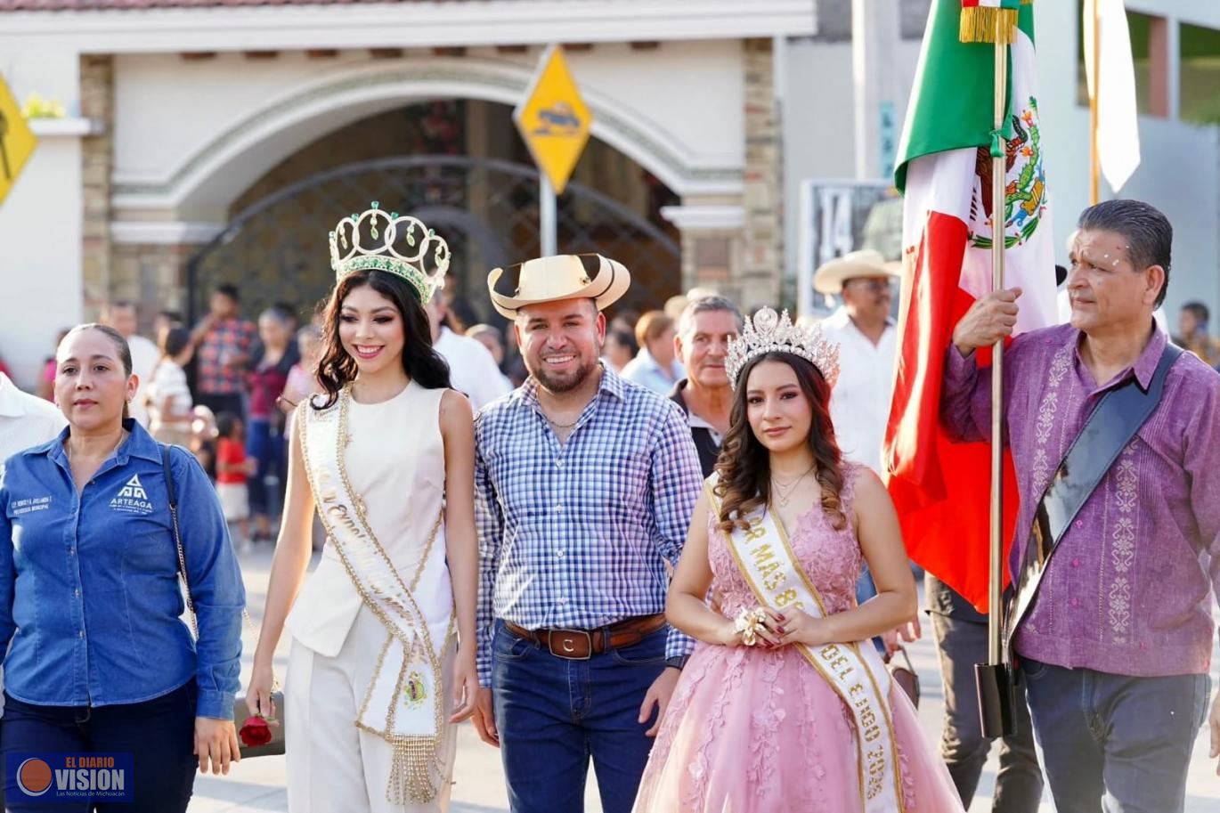 Celebra Reyes Galindo 84 Aniversario de la elevación de Múgica como municipio