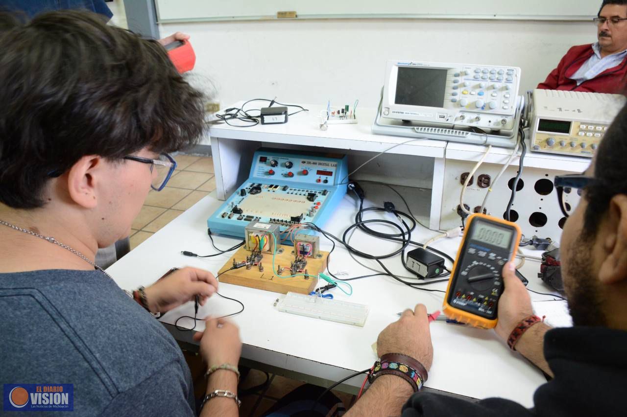 Pertinencia y calidad educativa sellos de la Licenciatura en Ingeniería Electrónica de la UMSNH