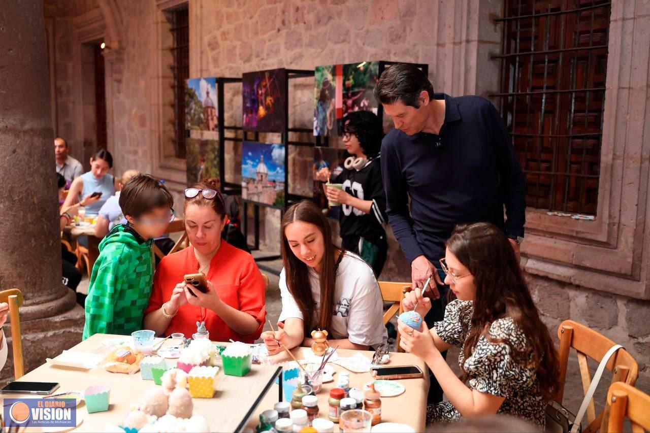Tradición y arte llenan el Palacio Municipal en temporada de Semana Santa