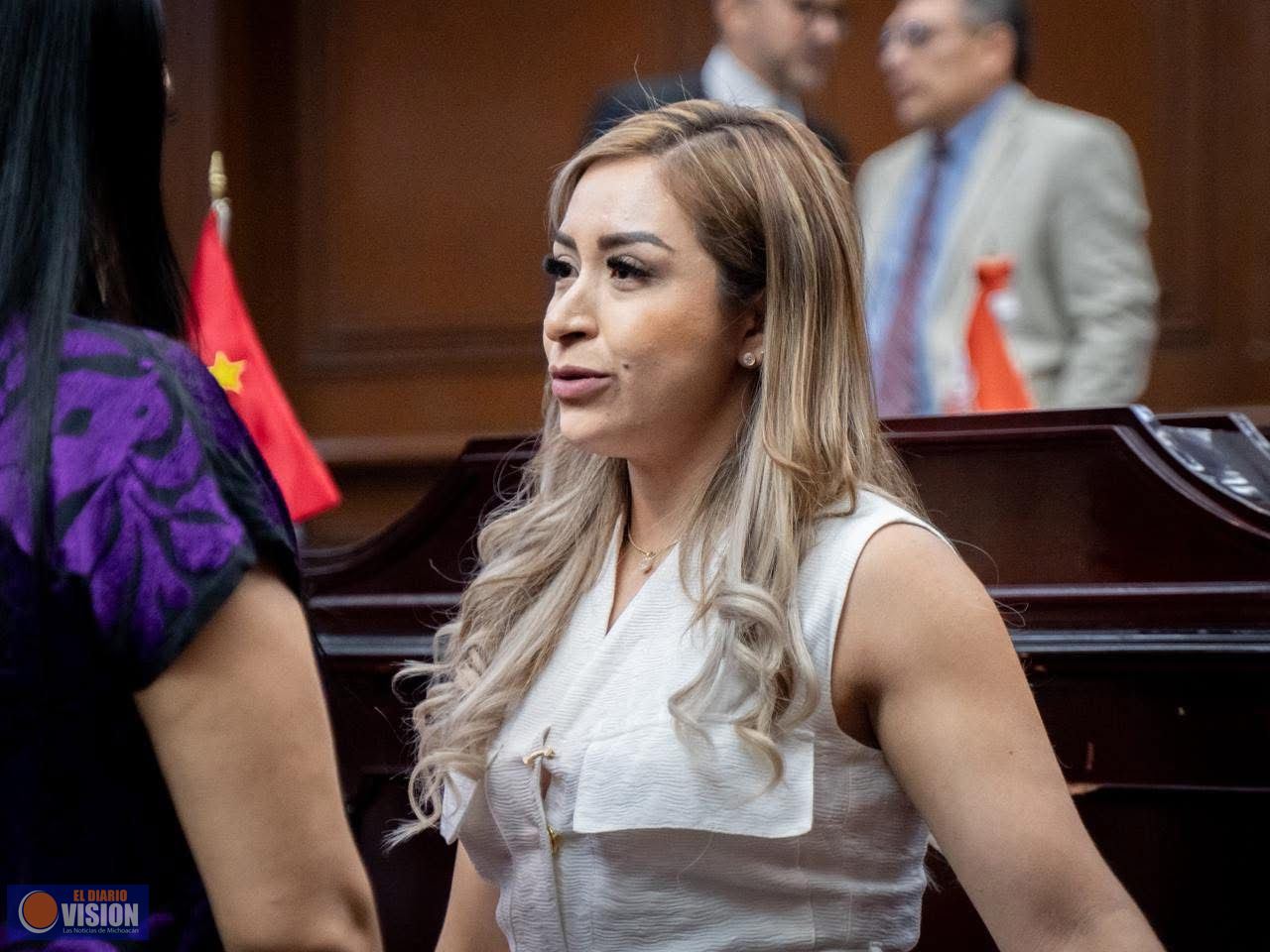 MC a favor de que se eliminen privilegios, se frenen derroches y gasto público: Grecia Aguilar