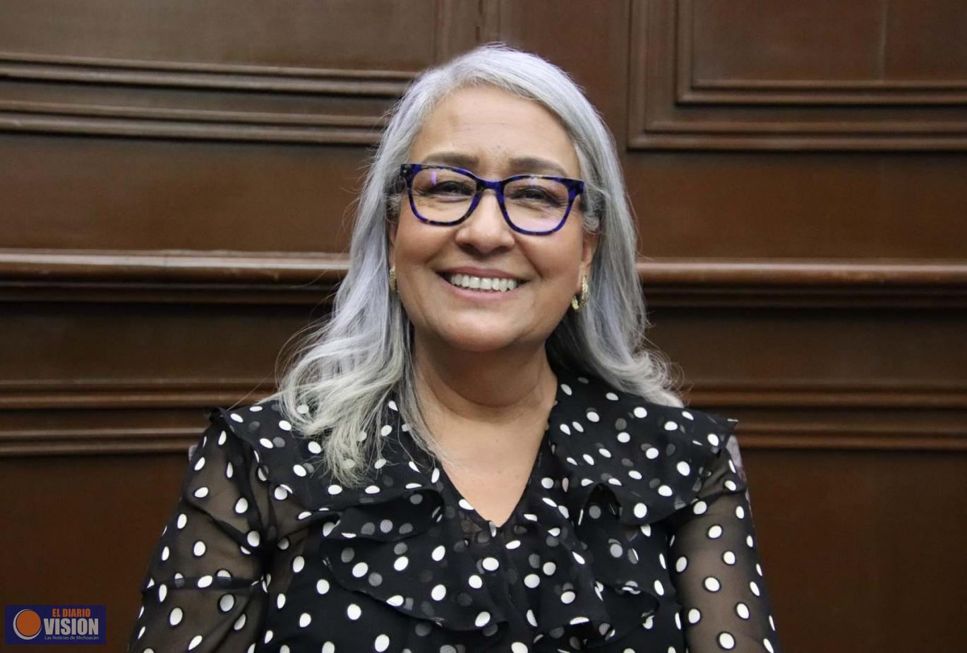 Emma Rivera respalda línea de Sheinbaum: renuncia para aspirantes en 2027 y piso parejo 