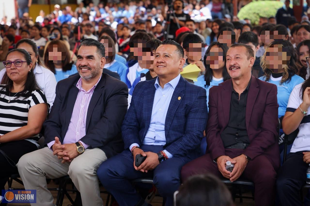En Acuitzio, Torres Piña encabeza Foro de Ciberseguridad “Desconek-Tate y Reconek-Tate”