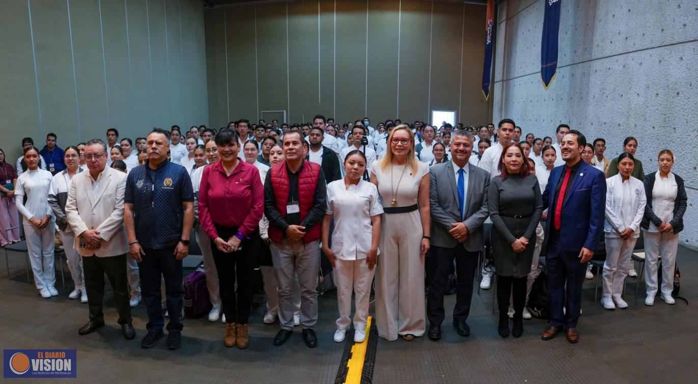 UMSNH arropará a egresadas y egresados que realicen su servicio social: Rectora 