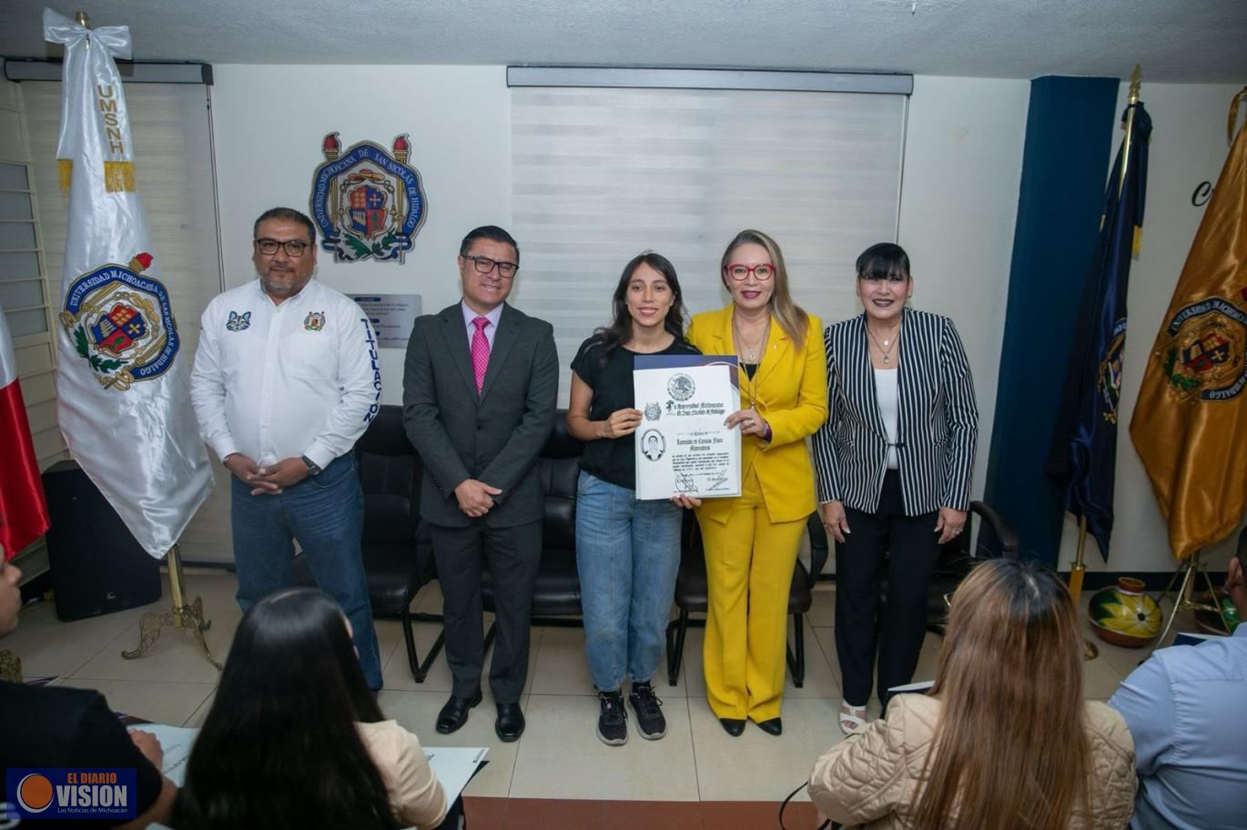 Incrementa titulación en un 100 por ciento en la UMSNH, con programa impulsado por Yarabí Ávila 