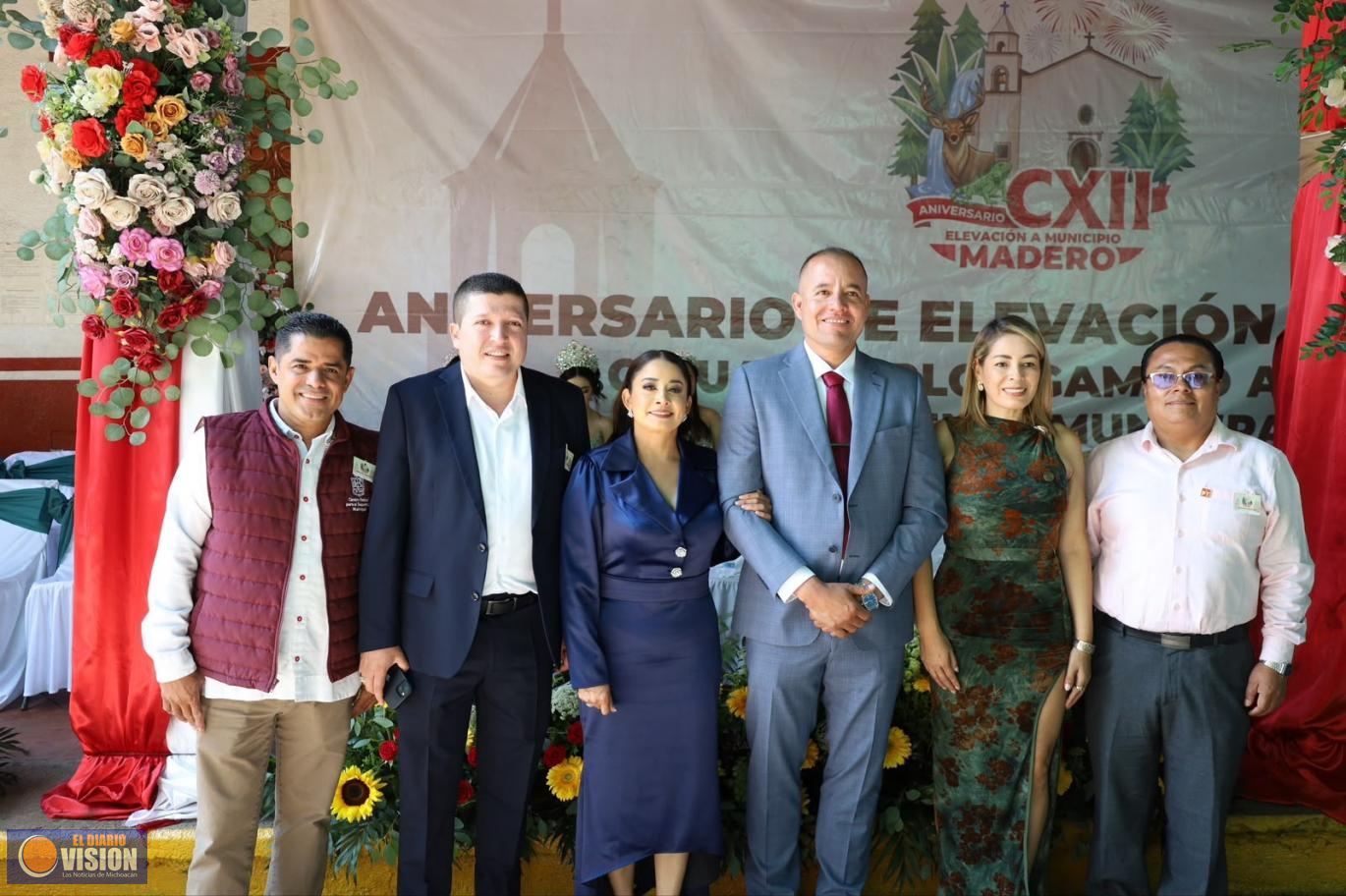 Vicente Gómez acompaña celebración de 112 años de elevación de municipio de Madero