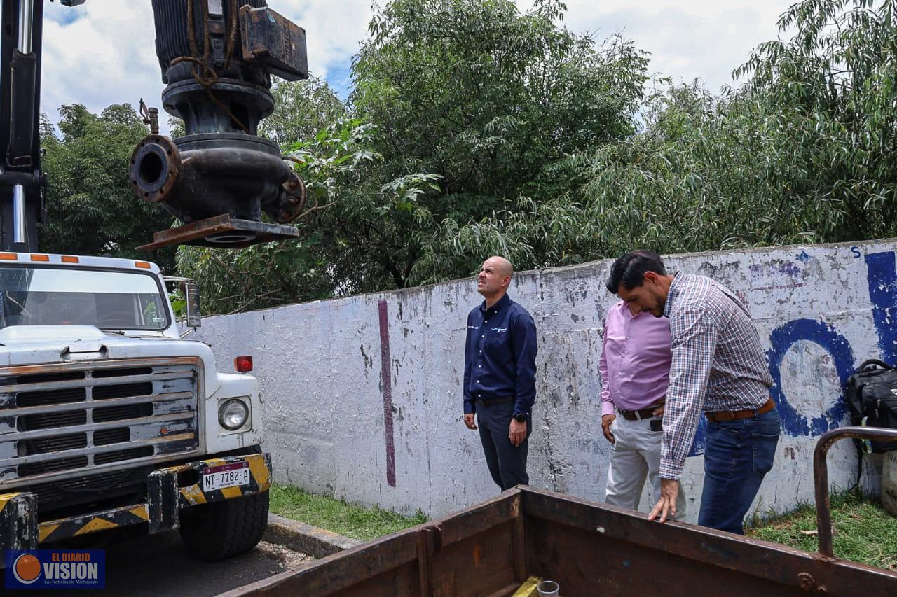 Supervisa Adolfo Torres acciones para restablecer el servicio en el rebombeo Guillermo Prieto