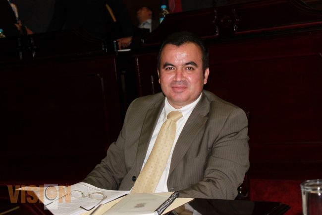 Aun sin solución, desabasto en insumos y equipo necesario: Eduardo Anaya