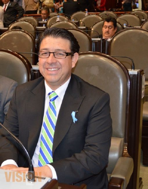 Congreso de Michoacán en tiempo de dictaminar  sobre licencia de Fausto Vallejo: Eligio González