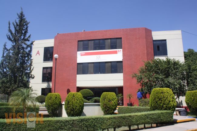 Fortalece COBAEM programa para disminuir rezago educativo