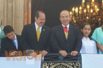 El Presidente Calderon y el Gobernador Godoy encabezan el desfile de Natalicio de Morelos