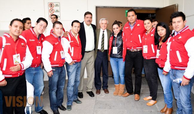 Se preparan jóvenes michoacanos como cuadros priístas