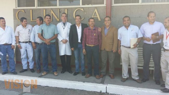 Marco Trejo se compromete a construir acceso peatonal en clínica del IMSS