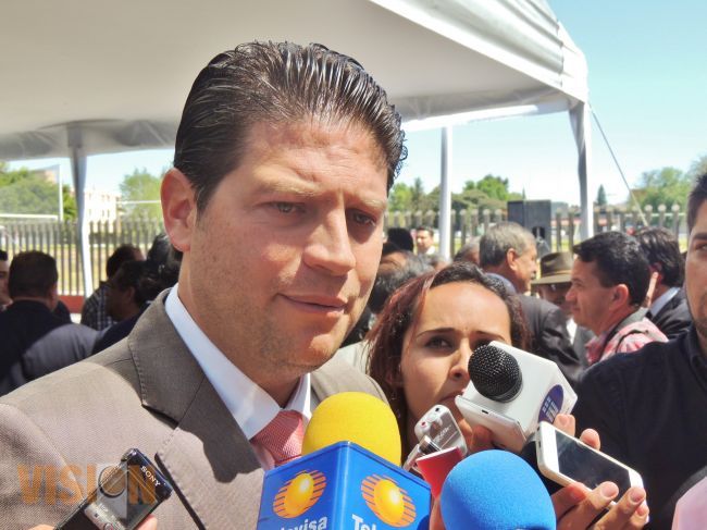Reforma Educativa beneficia a los buenos maestros, estudiantes y padres de familia:Martínez Alcázar