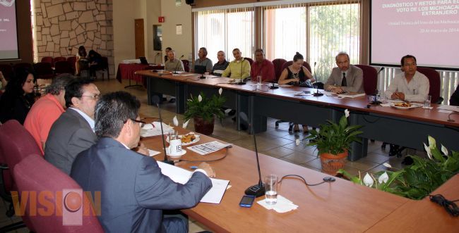 Líderes migrantes y el IEM trabajan en estrategias conjuntas para el Voto de los Michoacanos