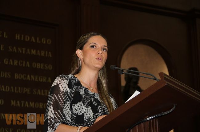 La capacitación, regulación y registro de agentes inmobiliarios brindará certeza: Daniela de los S.