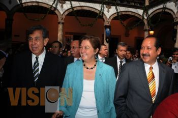 El Gobernador Leonel Godoy encabeza Aniversario de la Universidad Michoacana