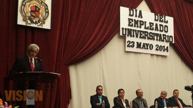 El trabajador nicolaita le da sentido y rumbo a la institución: Orlando Vallejo