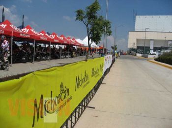 El colorido del ISDE invade Michoacan