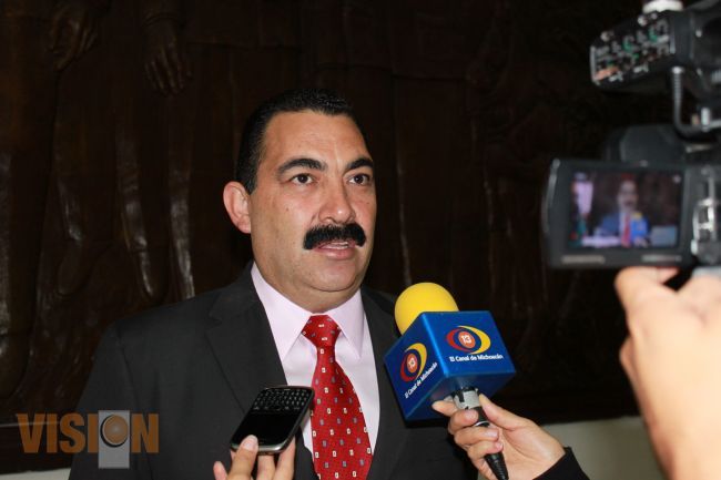 Diputado Sebastián Naranjo se reúne con Clubes Migrantes en California.