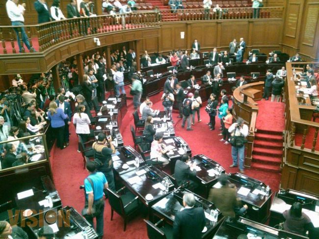 Turnan a Comisiòn solicitud de renuncia de Fausto Vallejo.  