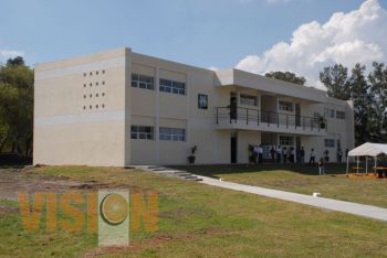Inauguran obras en la Universidad Michoacana