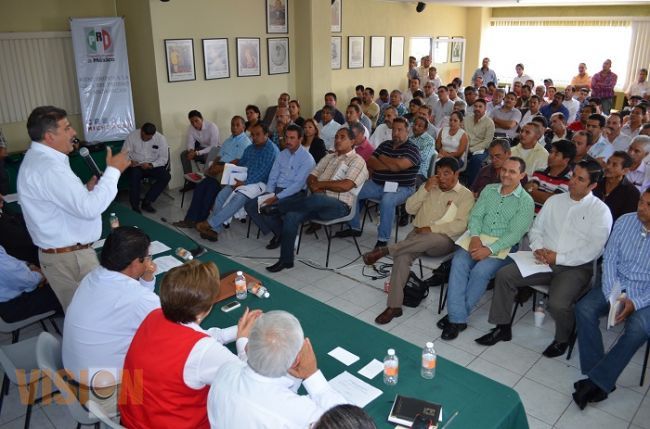 PRI Michoacán fortalece sus estructuras para las elecciones 2015: Osvaldo Fernández