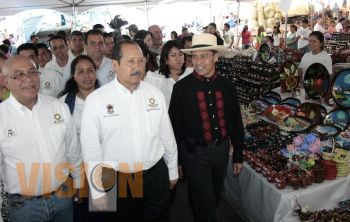 Continúa el incremento en el arribo de paseantes a Michoacán: IP 