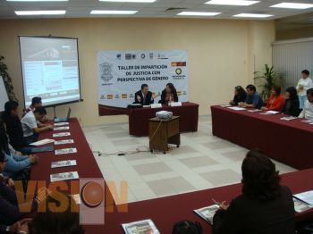 Imparten taller de justicia con perspectiva de genero