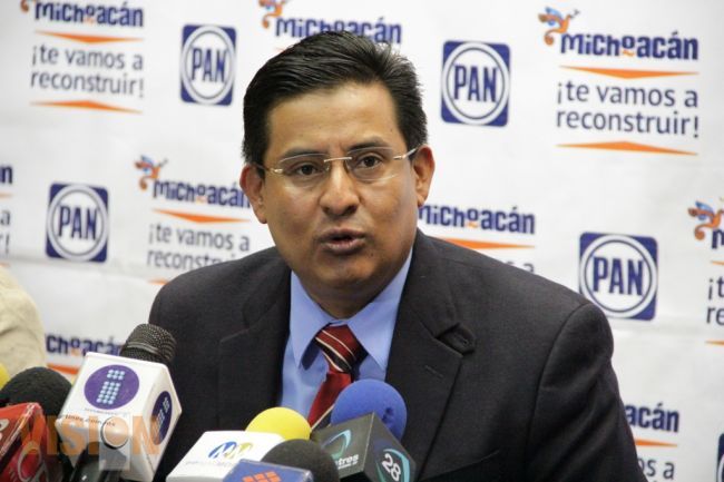 PAN en contra del cobro de la tenencia vehicular.
