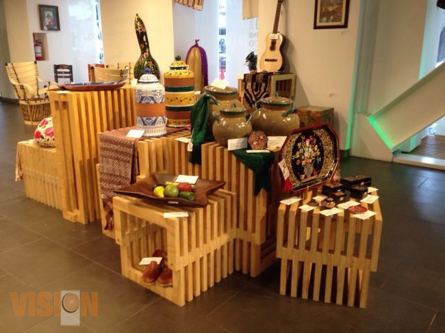 Expone Michoacán su riqueza artesanal en la Ciudad de México.