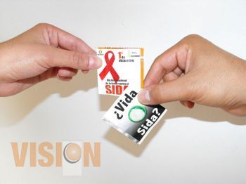 La SEJOV ofrece conferencia para conmemorar el día internacional de la lucha contra el VIH/SIDA