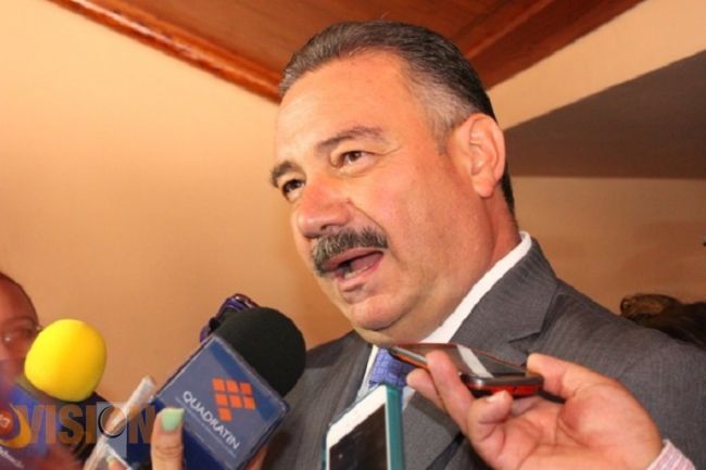 Sergio Benítez llama a SSM a actuar ante insuficiente atención médica en Uruapan