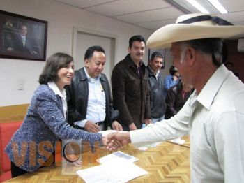 Entrega Sedru apoyos para proyectos productivos