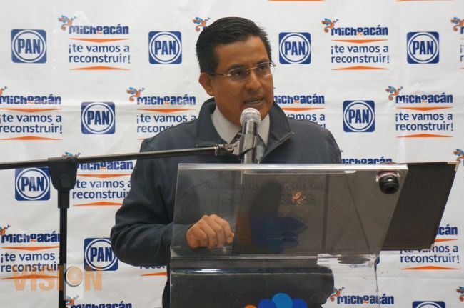 Renuncia de Cárdenas ahonda desprestigio político del PRD en Michoacán: Chávez Zavala.	
