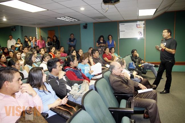 Realizan conferencia sobre sexualidad dentro Programa Salud Mental‏ en la UMSNH