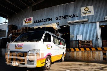 Entrega apoyos a familias afectadas por el incendio