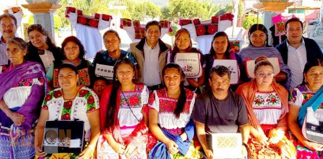 Capacitan a los artesanos  de Ocumicho y San Felipe