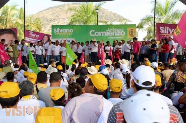 Panistas se incorporan a campaña pluripartidista de Silvano Aureoles Conejo