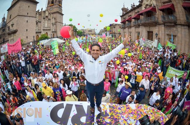 Silvano abarrota el Centro Histórico de Morelia en su primer cierre 