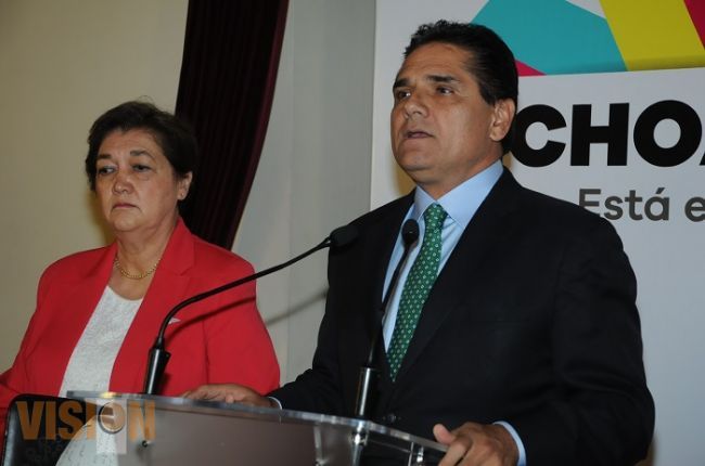 Aplicará Gobierno de Michoacán mil 800 mdp para abatir rezago en infraestructura educativa