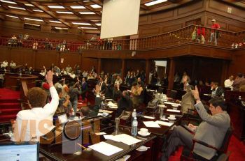 Diputados dan certidumbre jurídica a parejas de menores