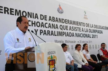 El Gobernador Leonel Godoy abandera deportistas rumbo a olimpiada